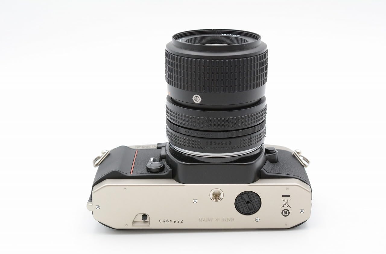 Nikon FM10 Digital SLR Camera Kit with Housing and AI Lens 35-70 mm F/3.5-4.8 Silver