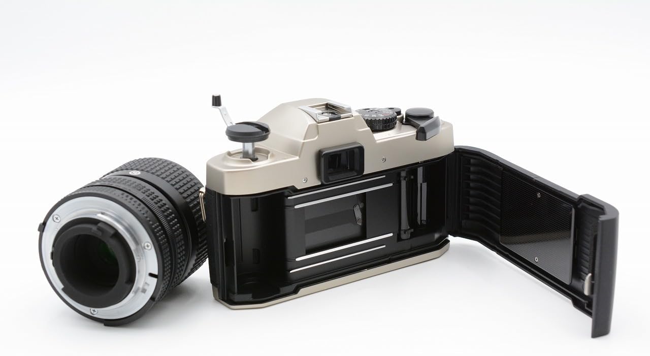 Nikon FM10 Digital SLR Camera Kit with Housing and AI Lens 35-70 mm F/3.5-4.8 Silver