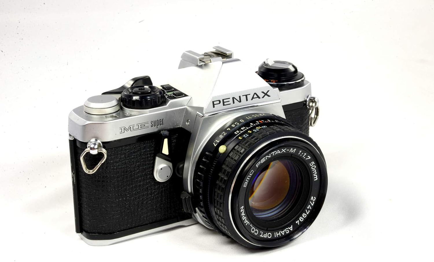 Pentax ME Super 35mm SLR Film Camera with 50MM MF Pentax PK Mount lens system. Custom Shutter, ISO, and aperture settings. Automatic shooting is available. (Renewed)