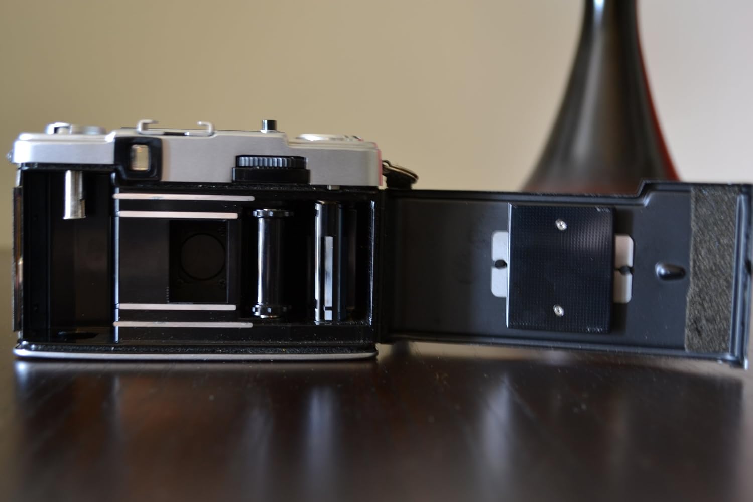 Olympus Pen EE-3 Half Frame 35mm Camera With 28mm F/3.5 Lens