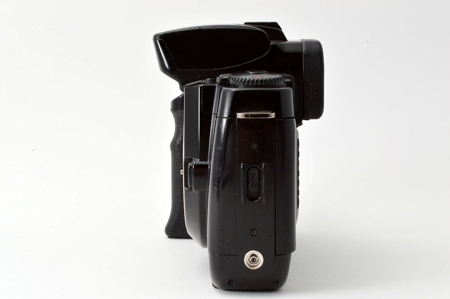 Canon A2 / EOS 5 35MM SLR Film Camera (body only) Canon EF mount Lens system. (Renewed)