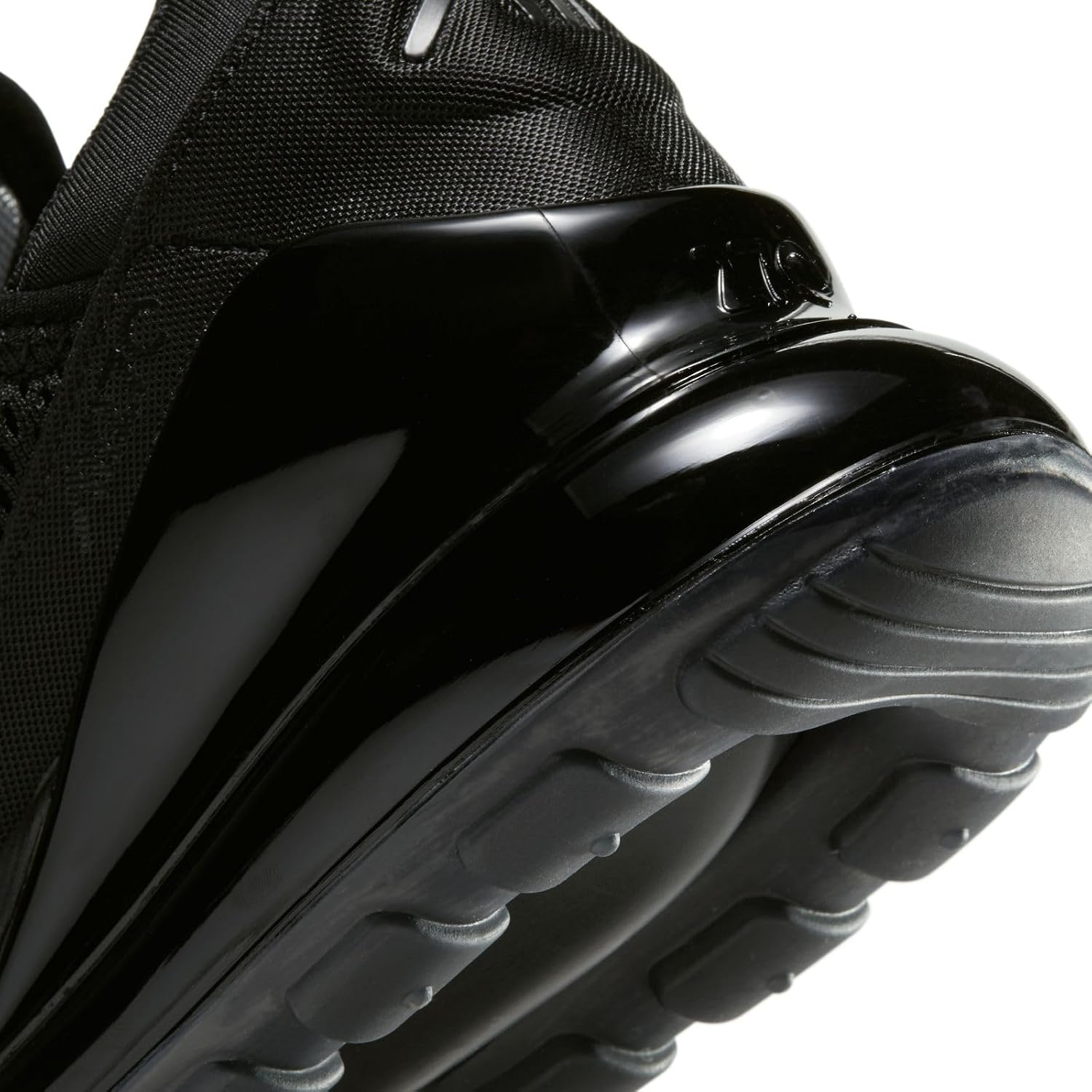 Nike Men's Air Max 270 Sneaker