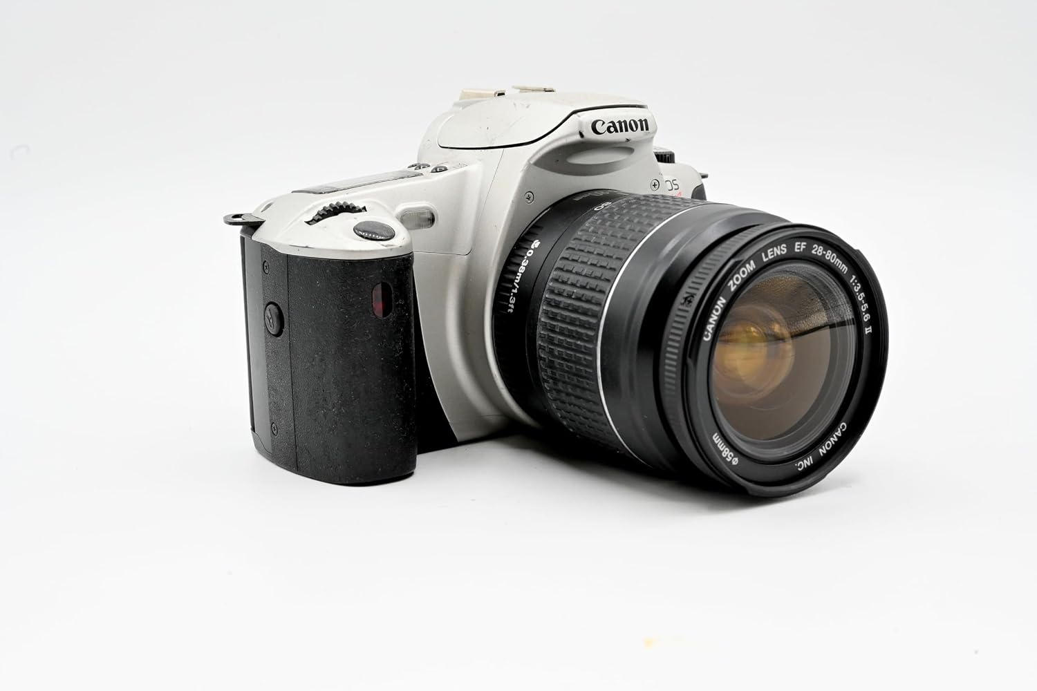 Canon EOS Kiss III (AKA EOS Rebel 2000 in USA/Canada) Auto Focus SLR Film Camera with Canon 28-80mm EF Lens (Renewed)