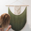 Modern Wall Decor Woven,Wall Hanging Art Tapestry, Macrame Wall Hanging Woven Macrame Tassel Boho Wall Decor for Bedroom Tapestry Handmade Bohemian Wall Art Home Ornament (Green)