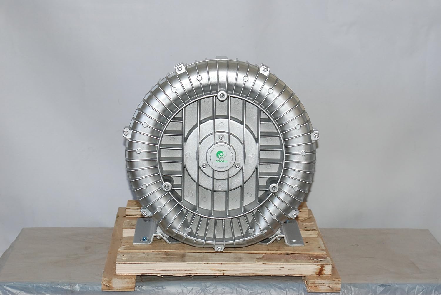 2.3 Hp Regenerative Blower 220V-240V/1Phase,182CFM, 76'H2O press. Goorui-USA GHBH 002 12 1R6
