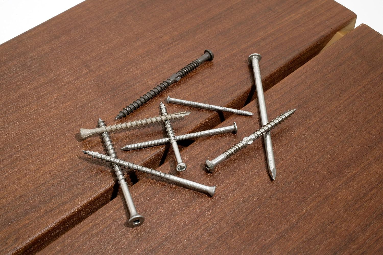 Simpson Strong-Tie S10300DBB Bugle-Head Wood Screw, Square Drive — #10 x 3 in. #2 Square, Type 305 (1500-Qty)