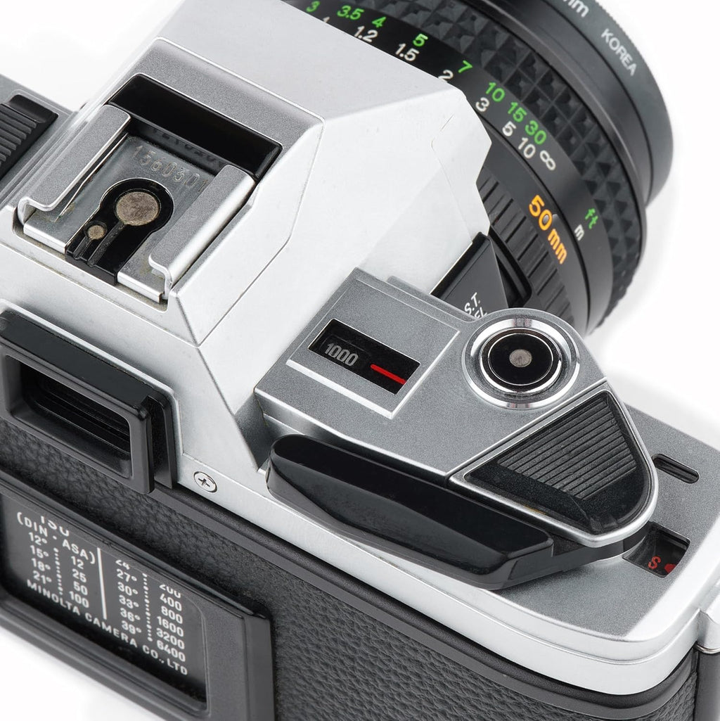 Minolta X-370 35mm SLR Film Camera with A Standard Minolta MD Manual Focusing Zoom Lens (Renewed)